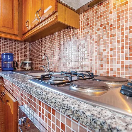 Apartment Cozy Apartment In Novi Vinodolski With Kitchen *