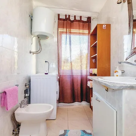 Cozy Apartment In Novi Vinodolski With Kitchen Apartment